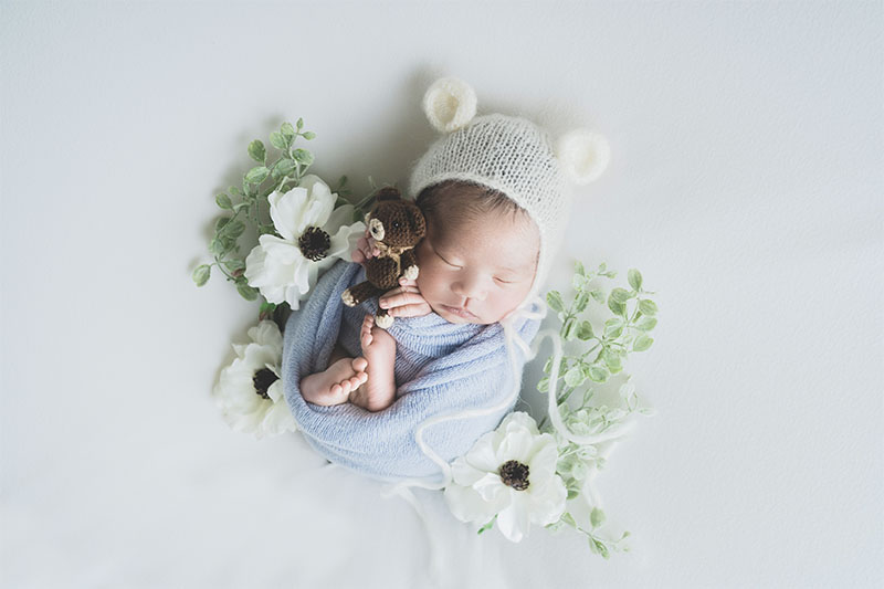 定番おくるみ（布背景）